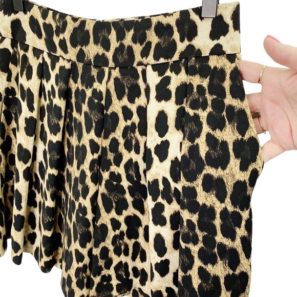 Zara Basics Shorts Womens Small Brown Black Leopard Print Pleated Pockets - Picture 3 of 9